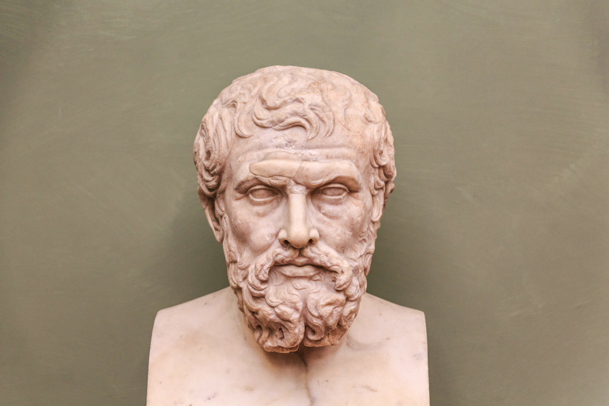 Antike römische Büste eines Philosophen, der über Künstliche Intelligenz noch nicht nachdachte